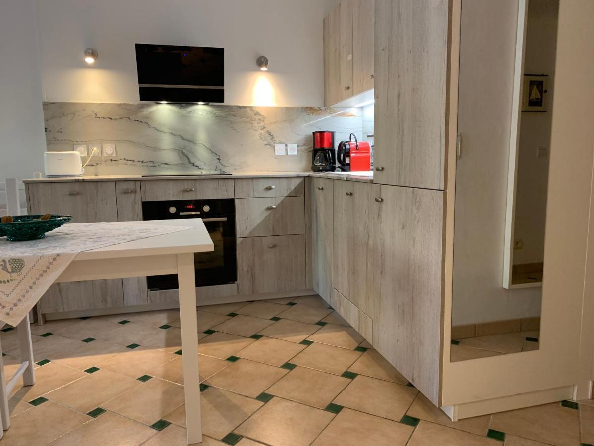 Les Lavandiers Apartment *